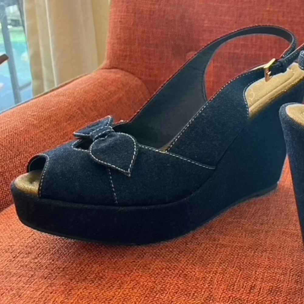 TWO PAIRS - Sam Edelman Retro Platform Heels - Size 6-7 - Picture 9 of 13